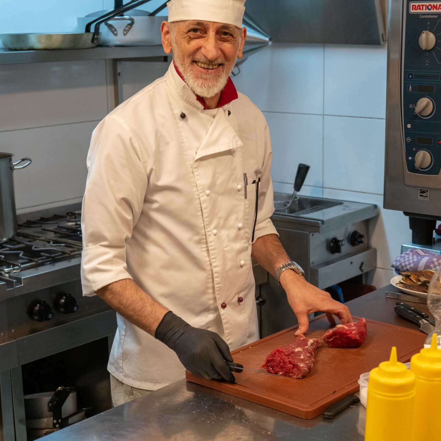 8D95B0F5-41B8-4DA8-BAB5-2A38B2473203